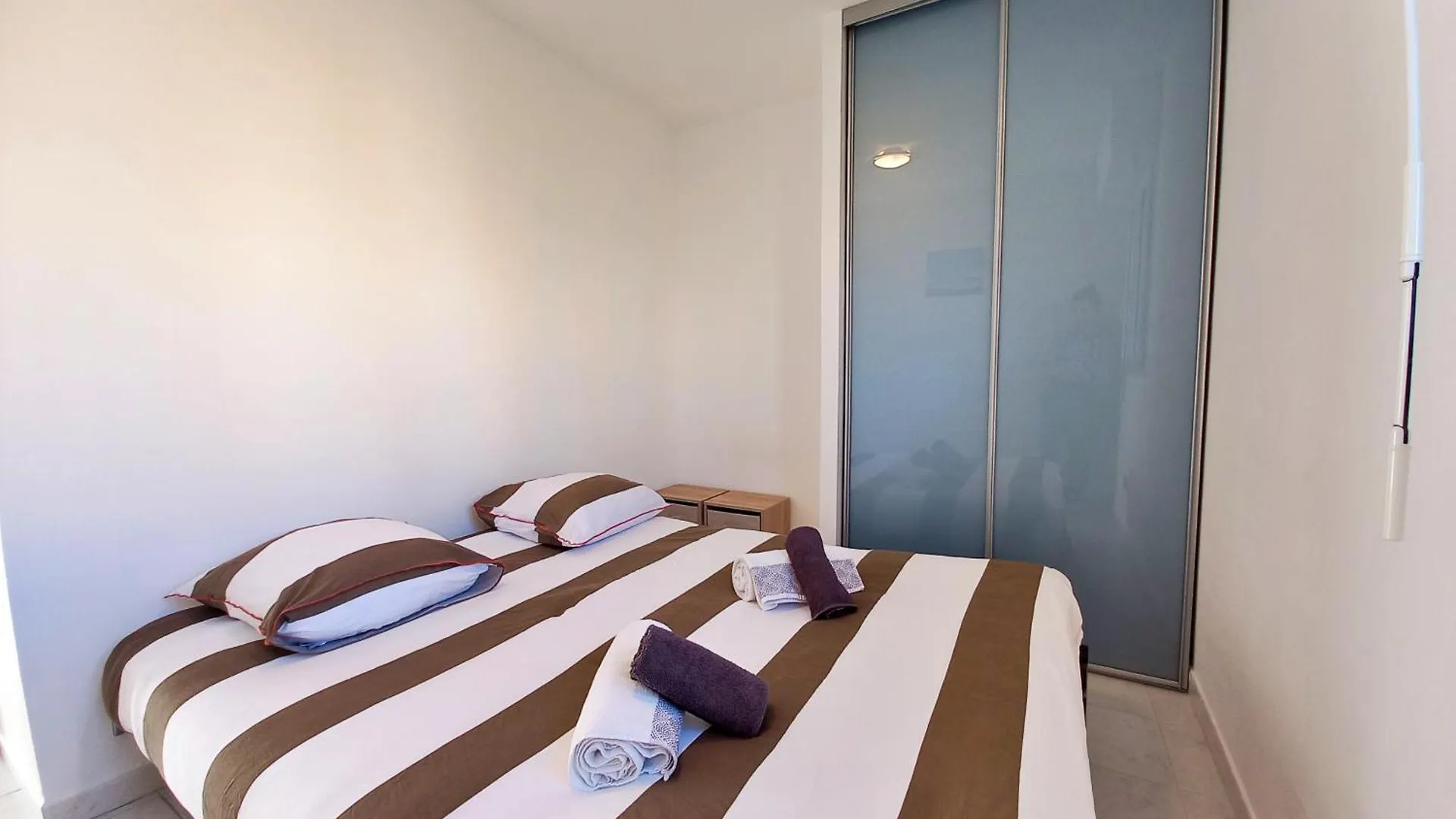 Appartement T4 92M2 Pour 6 Pers A 400M De La Plage Fréjus Apartmán
