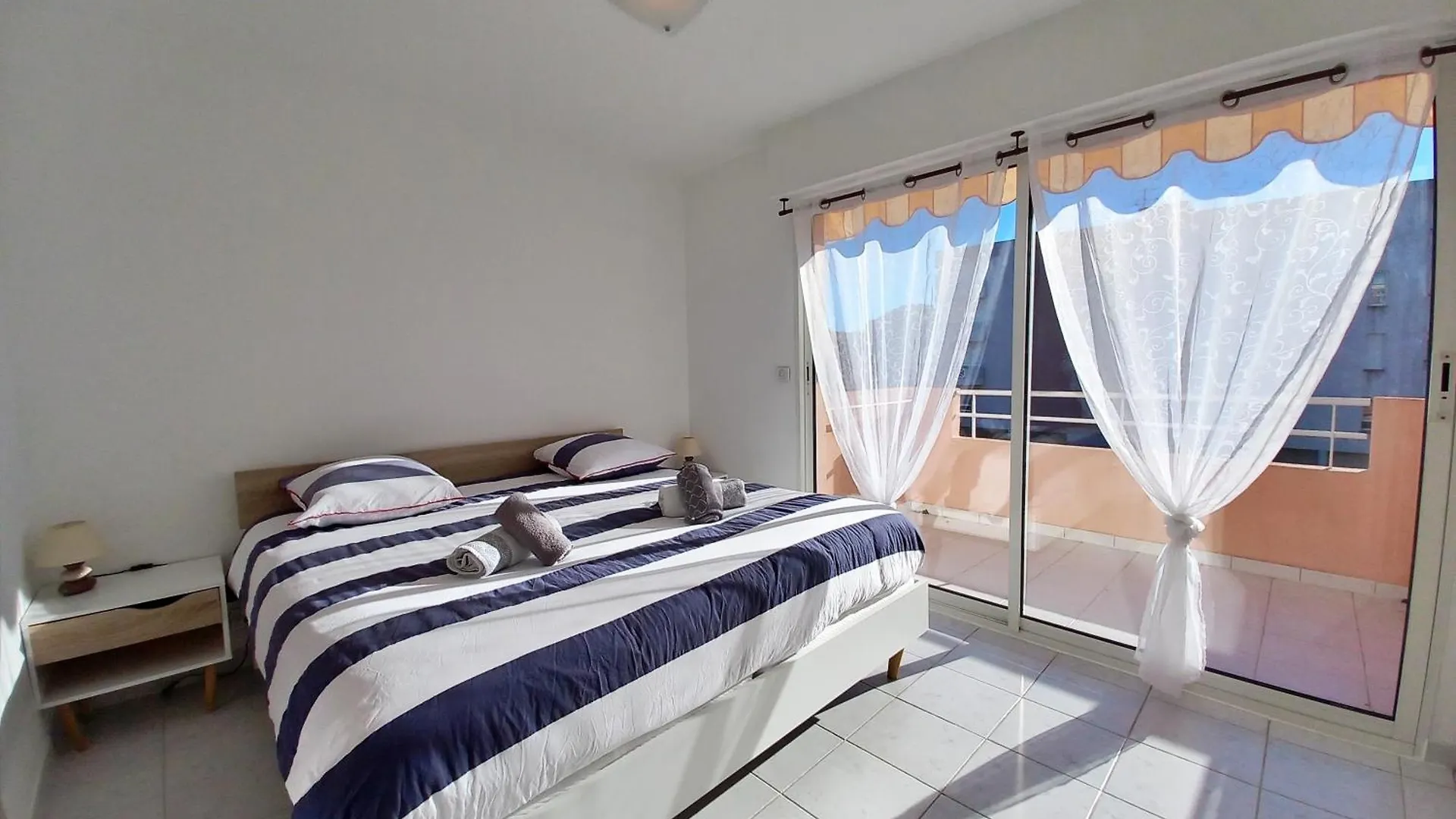 Appartement T4 92M2 Pour 6 Pers A 400M De La Plage Frejus Apartment