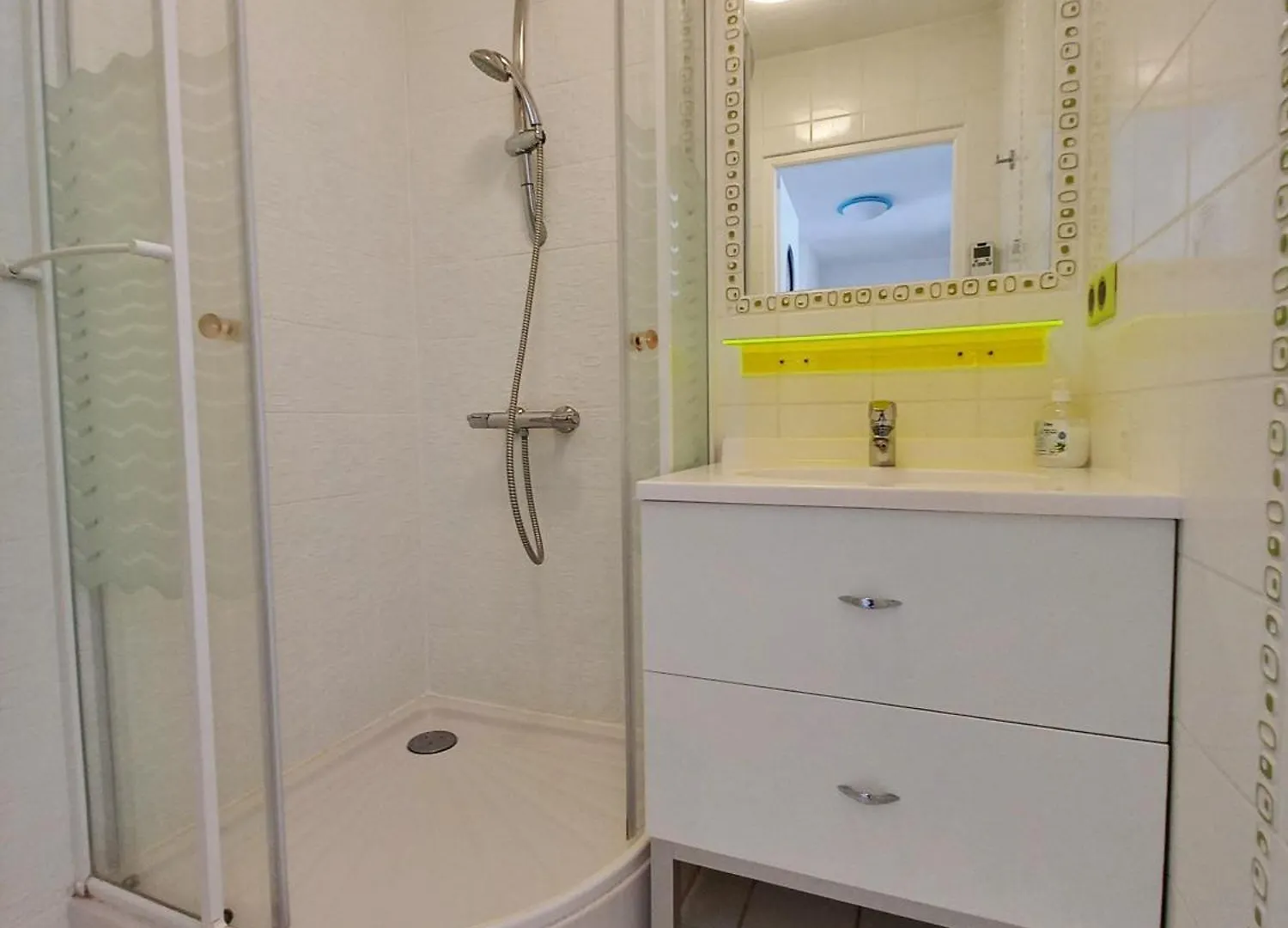 Apartment Appartement T4 92M2 Pour 6 Pers A 400M De La Plage Frejus